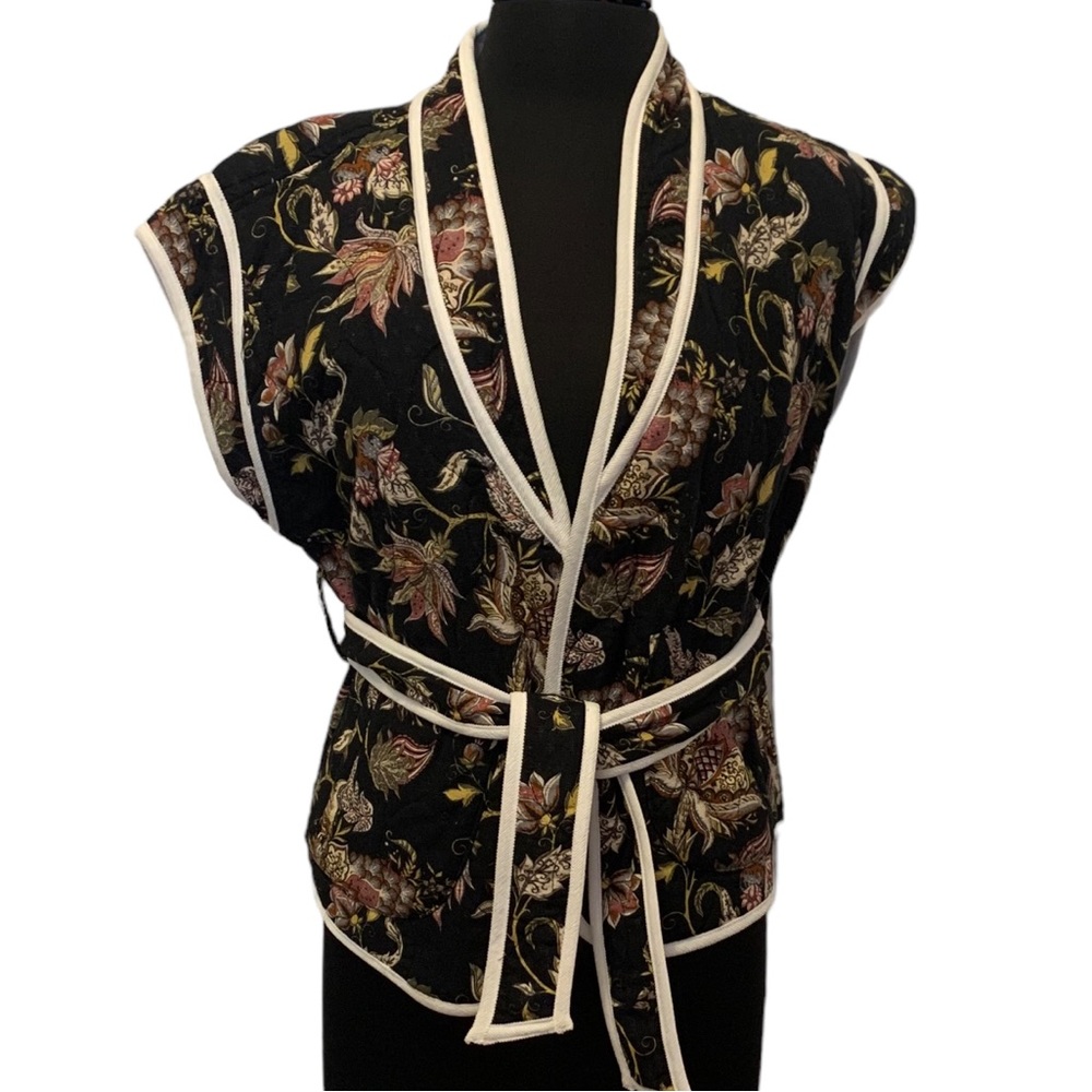 SASSO + SMYTH
Floral Print Quilted Belted Vest